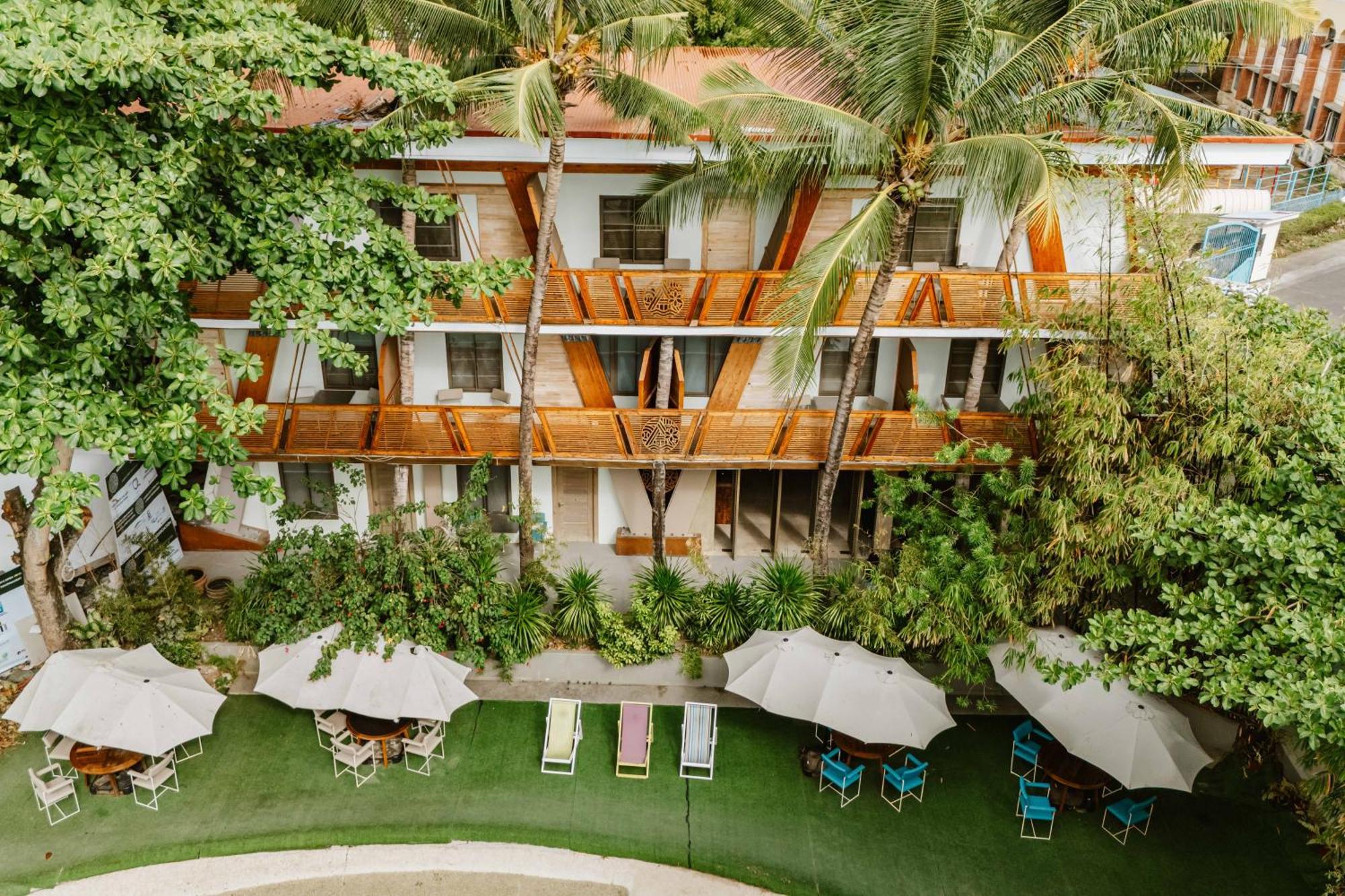 Asmara Urban Resort & Lifestyle Village Powered By Aston Cebu Exterior photo